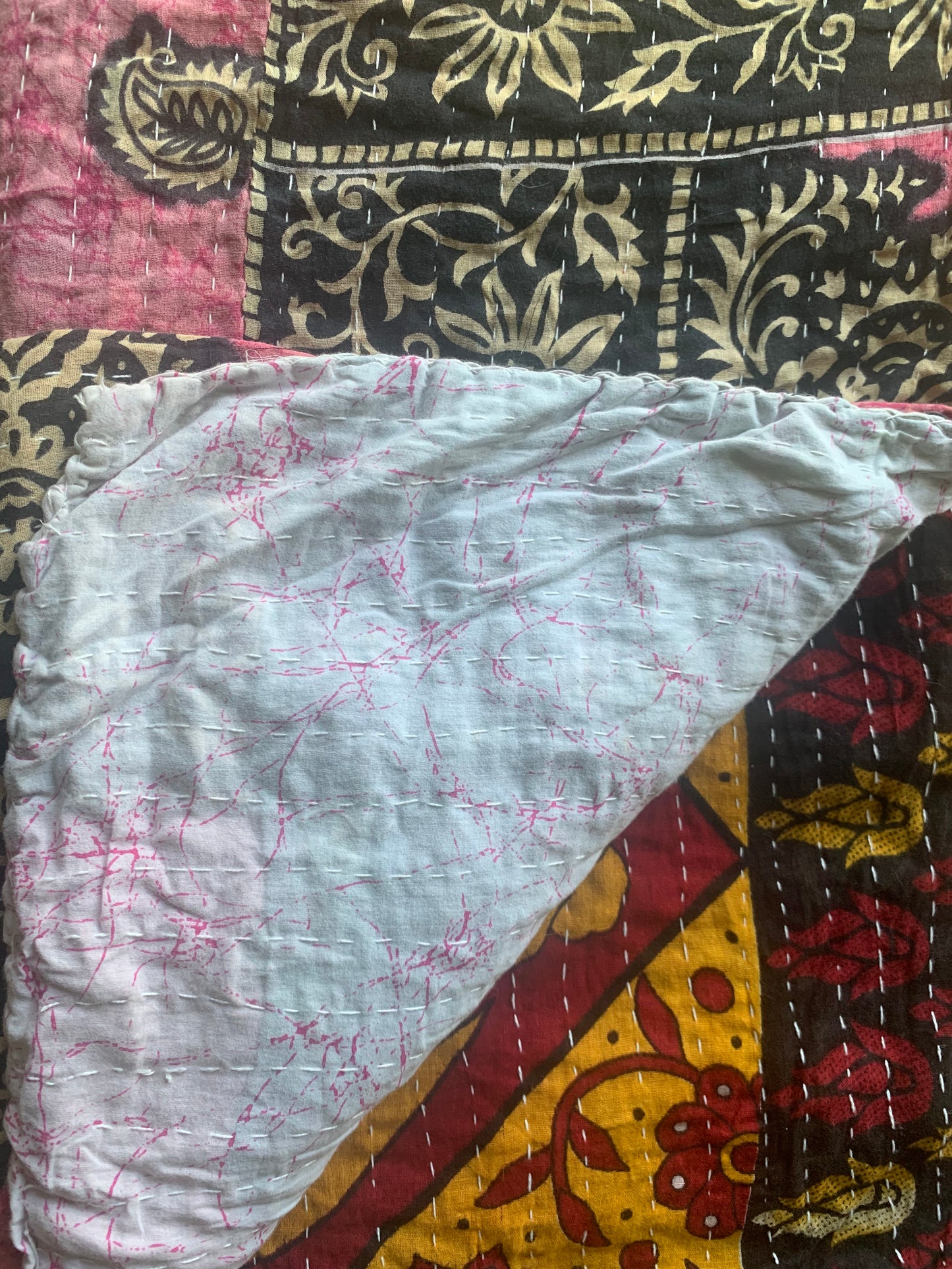 Reversable Vintage Sari Throw | 101