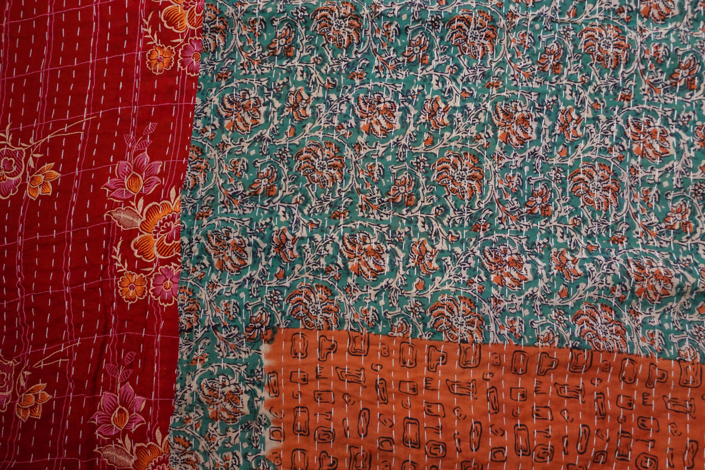 Reversable Vintage Sari Throw | 104