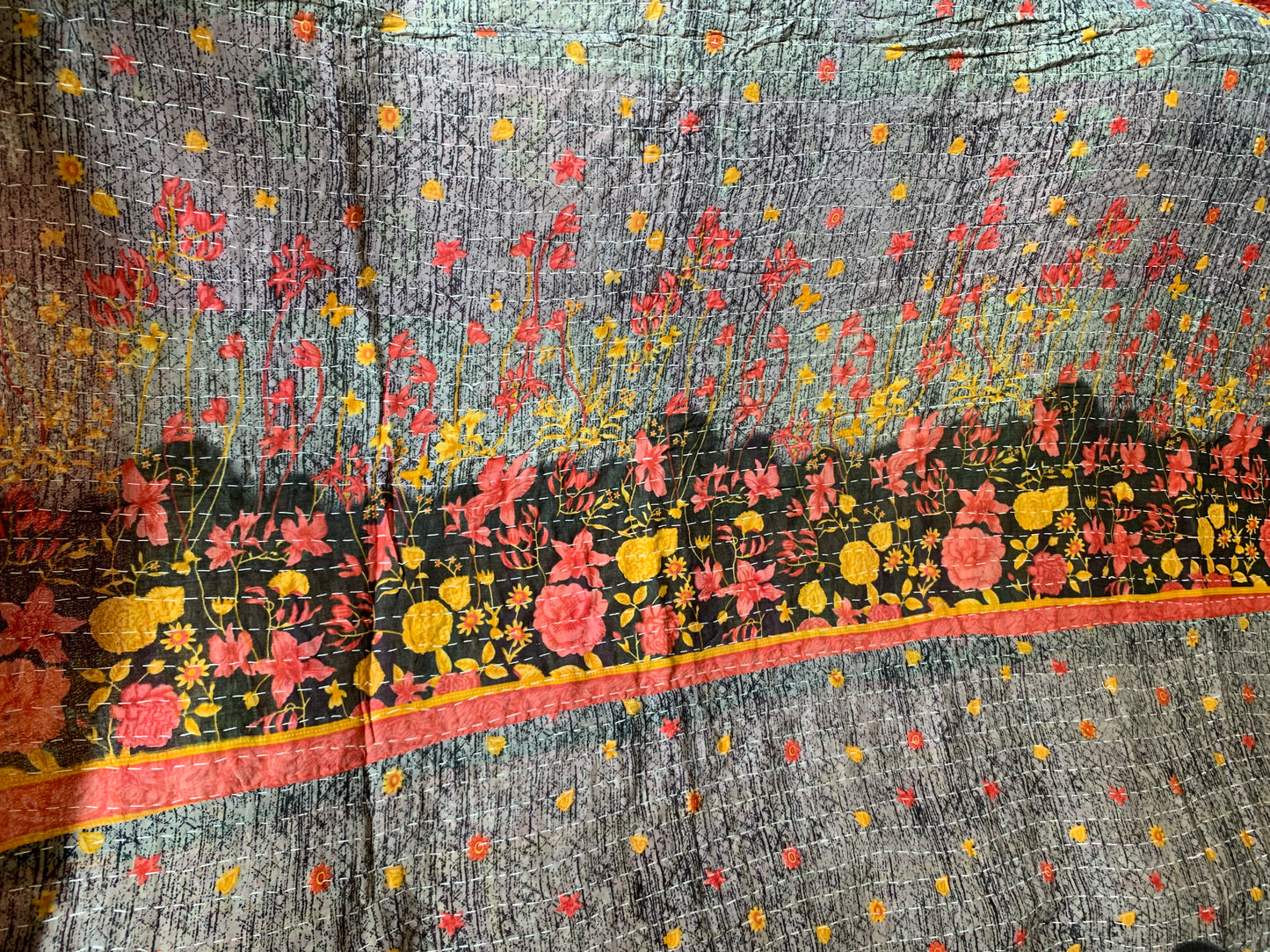 Reversable Vintage Sari Throw | 119