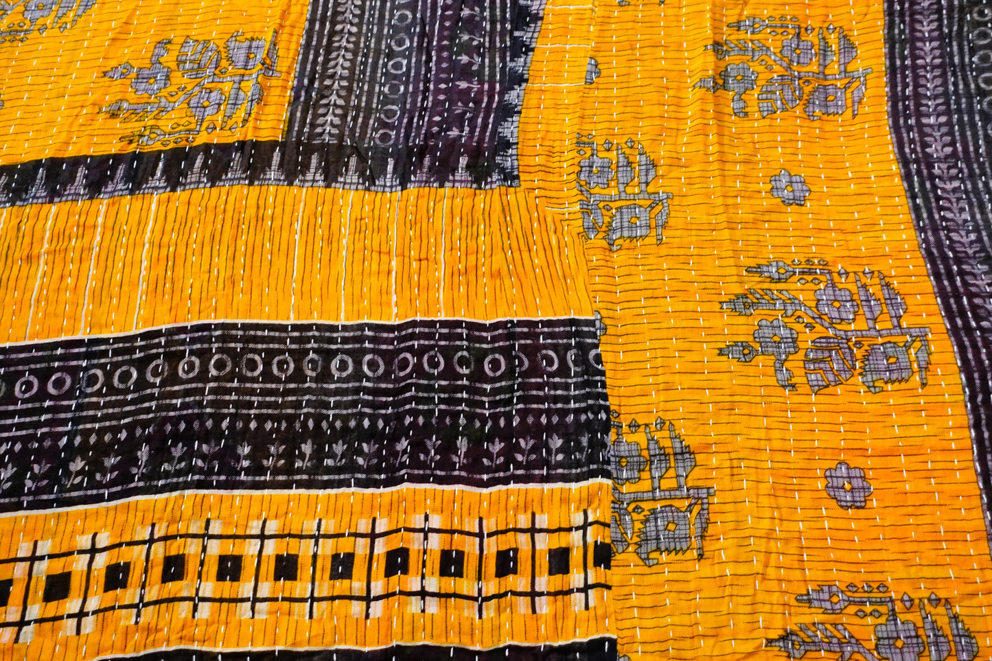 Reversable Vintage Sari Throw | 128
