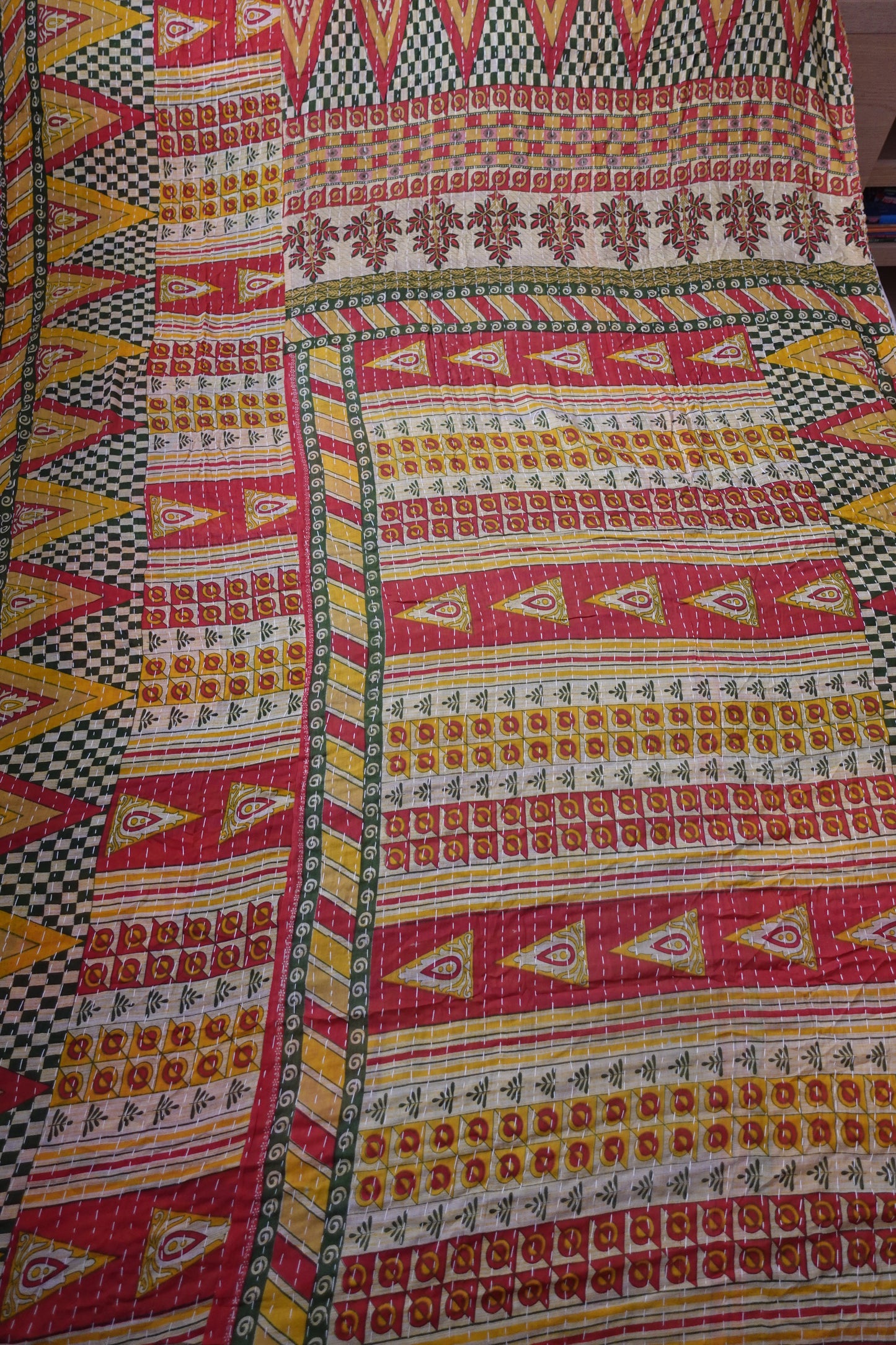 Reversable Vintage Sari Throw | 141