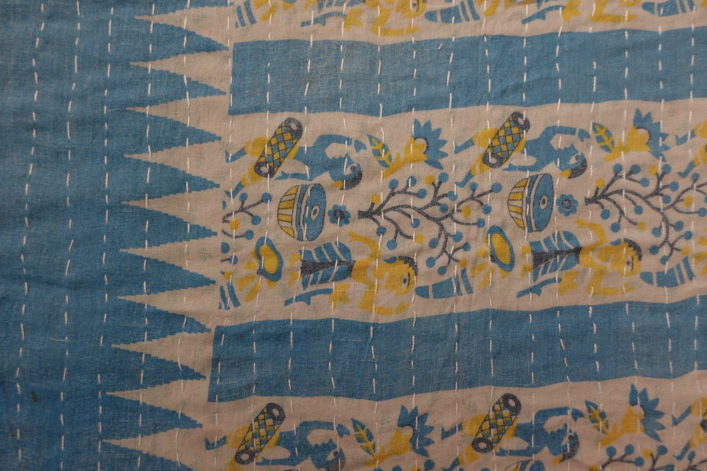 Reversable Vintage Sari Throw | 144