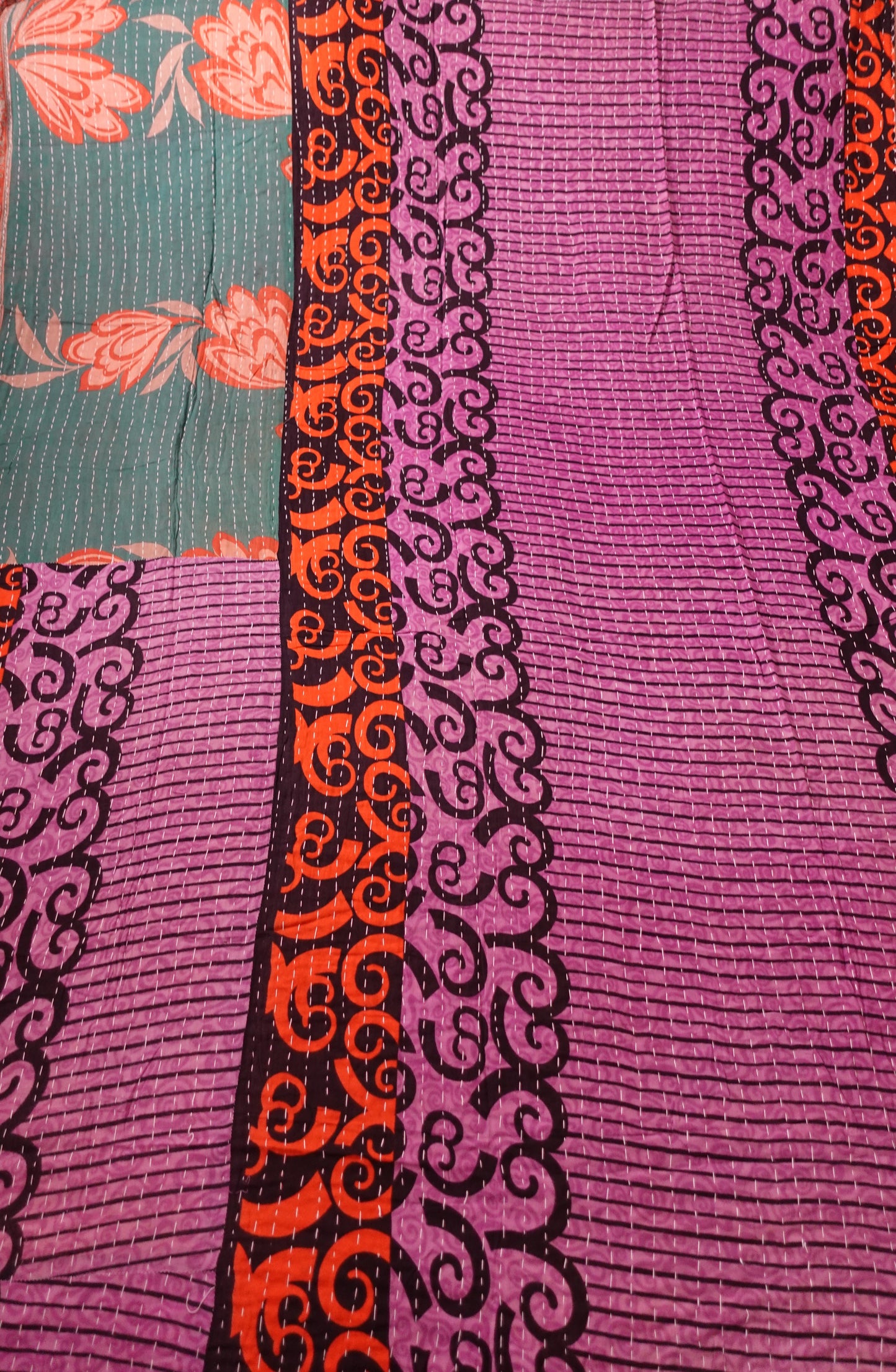 Reversable Vintage Sari Throw | 174