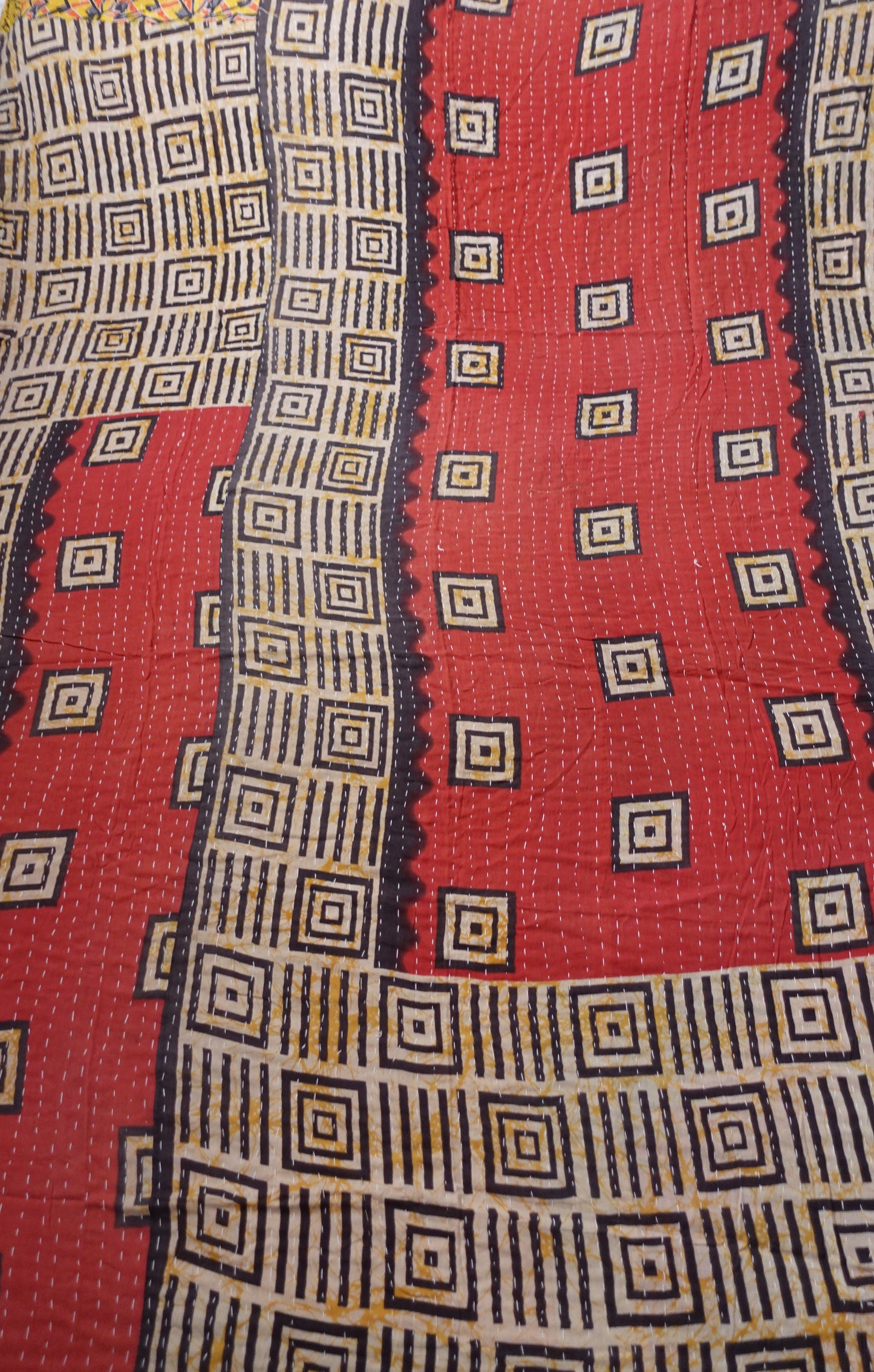 Reversable Vintage Sari Throw | 181