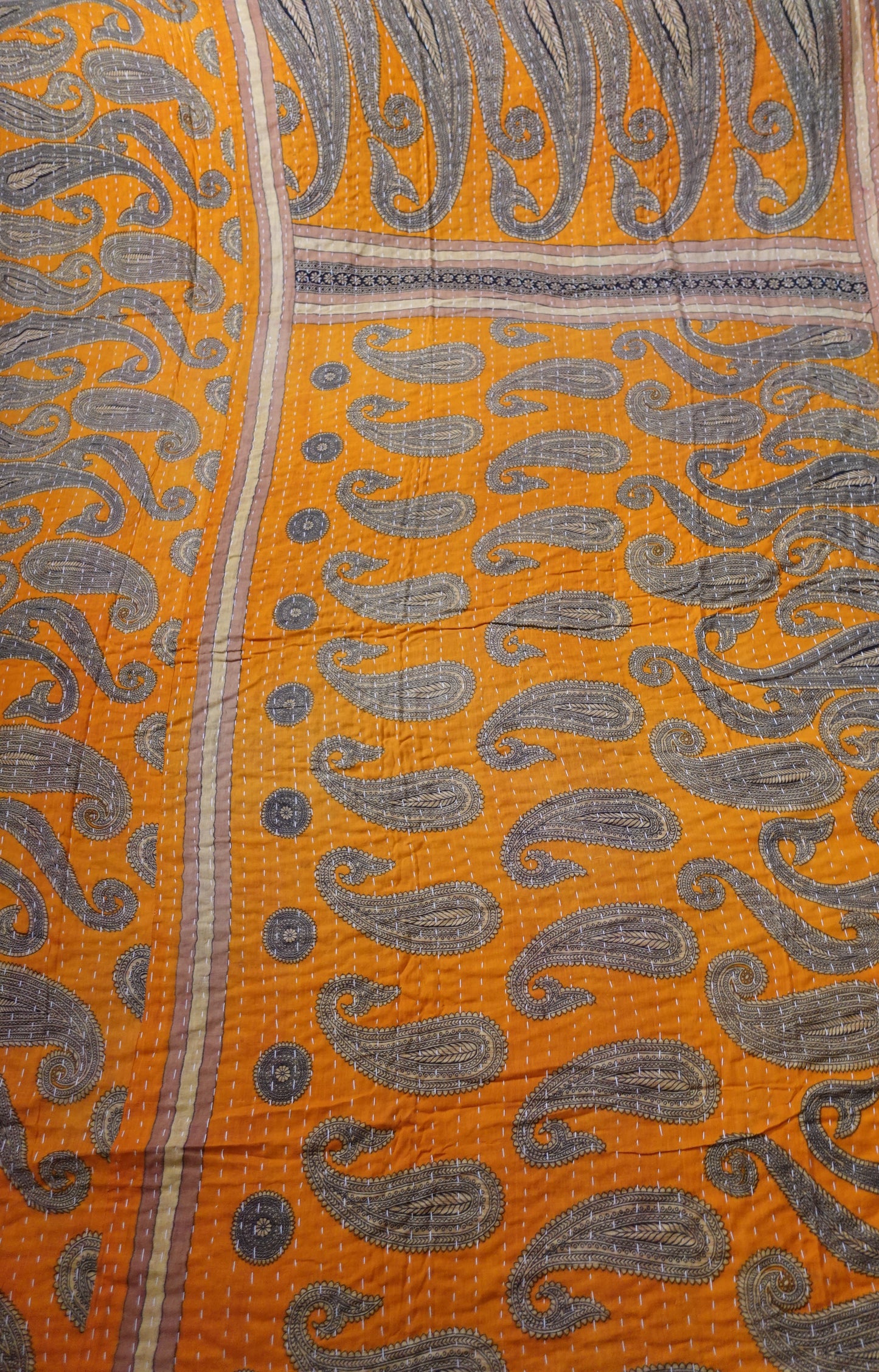 Reversable Vintage Sari Throw | 185