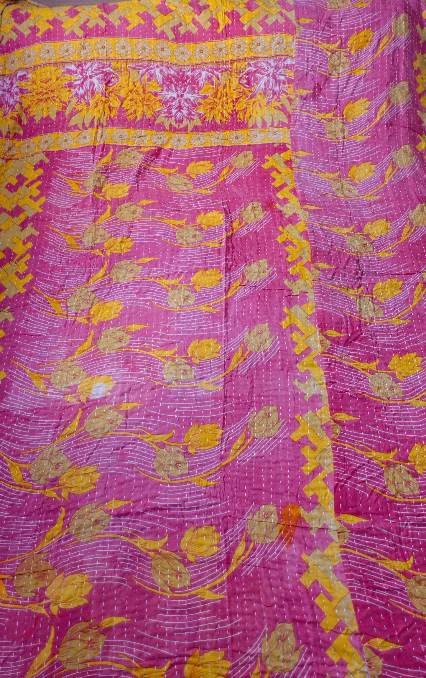 Reversable Vintage Sari Throw | 157